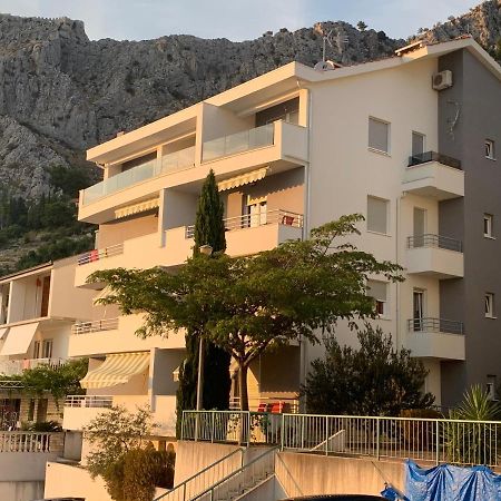 Apartments Beverly Omiš Dış mekan fotoğraf