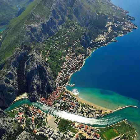 Apartments Beverly Omiš Dış mekan fotoğraf