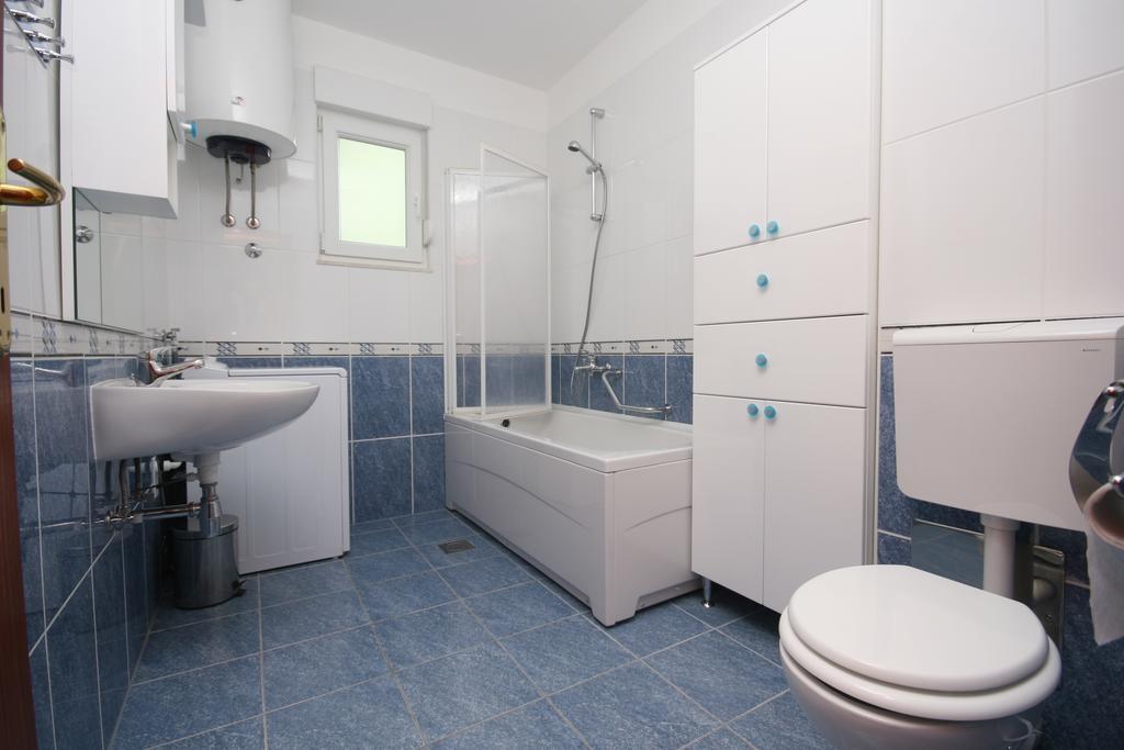 Apartments Beverly Omiš Dış mekan fotoğraf